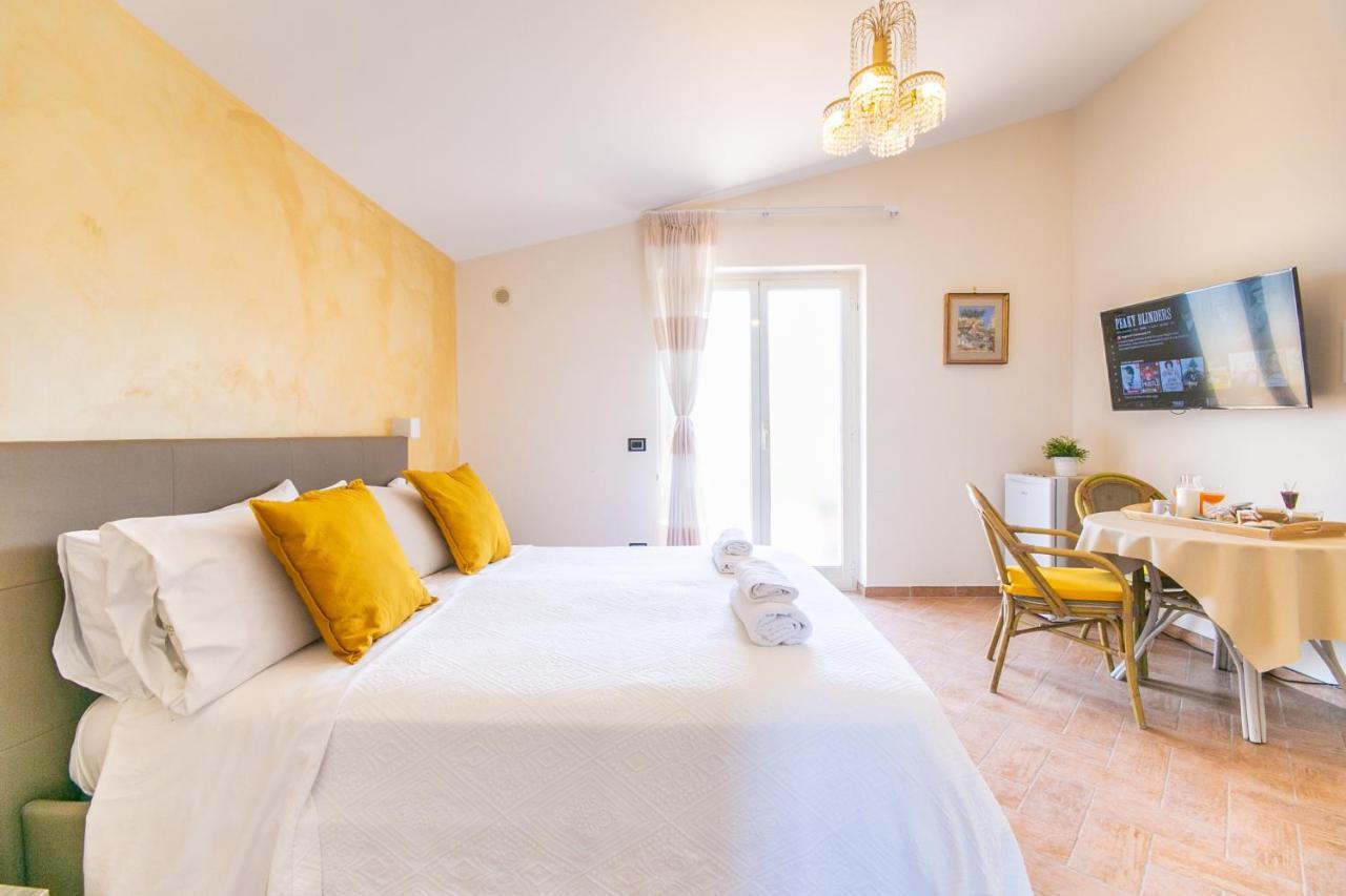 Perla Stabia Bed & Breakfast Castellammare di Stabia Exterior photo